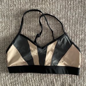 Alo Yoga sports bra
